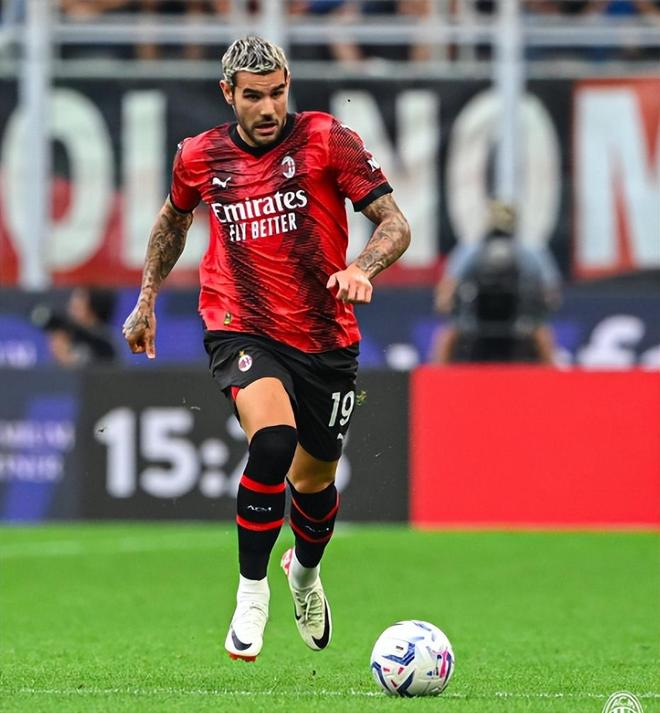 阿森纳签下厄瓜多尔双胞胎球员，未来有望助力球队夺冠，彰显俱乐部长期发展策略。