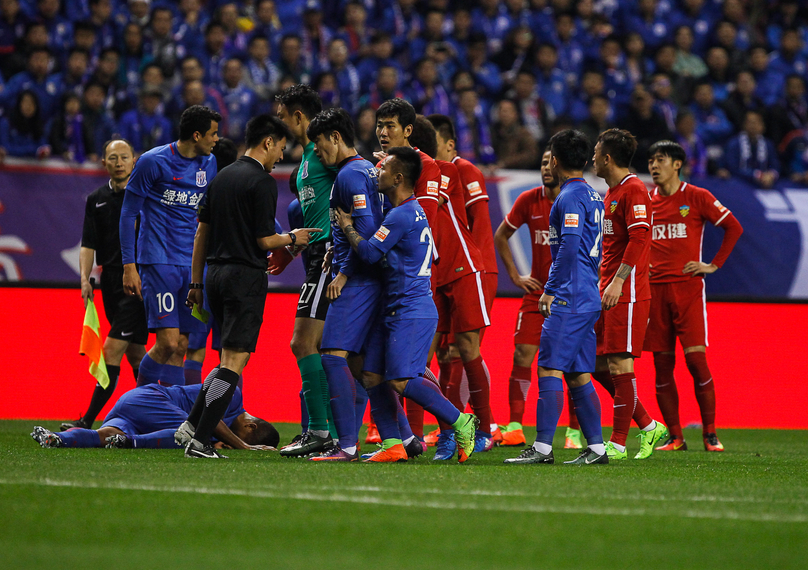 棒球场上的博弈论投手首球逻辑