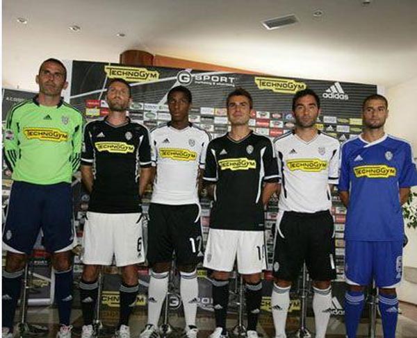 混团世界杯迎焦点战 国乒对上届亚军仍演“零封”