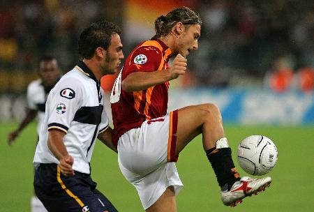 阿尔瓦雷斯：上赛季欧冠出局很不公平，希望本赛季能拿到冠军（阿尔瓦雷斯：上季欧冠出局不公，盼本季夺冠）