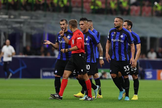 连续3场逆转，巴萨西甲落后情况下拿到18分与上赛季持平（三连逆转！巴萨在西甲落后局面已拿18分，追平上赛季）